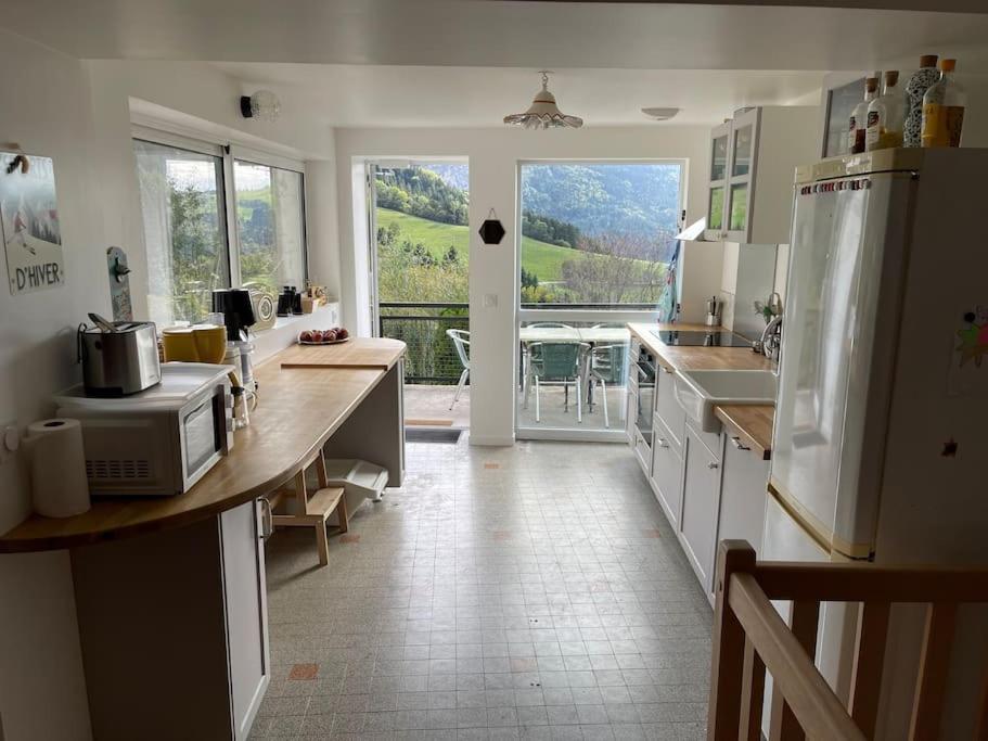 Magnifique Maison Renovee, 10Pers Rencurel Luaran gambar